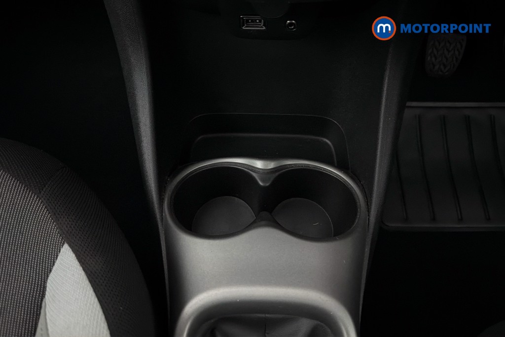 Toyota Aygo X-Play Manual Petrol Hatchback - Stock Number (1636610) - 16th supplementary image