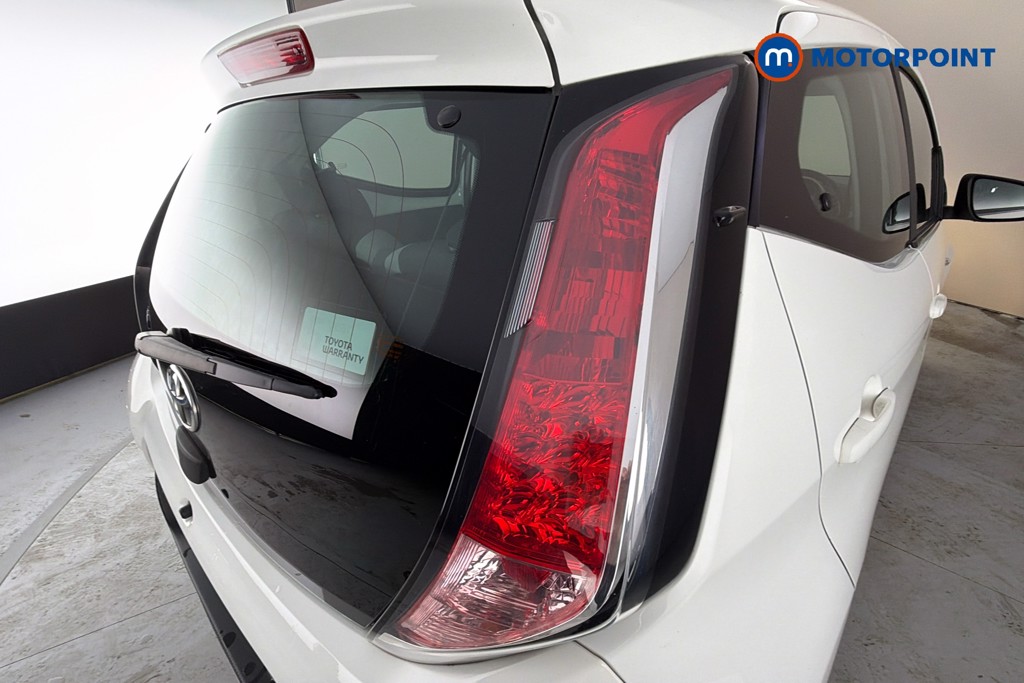 Toyota Aygo X-Play Manual Petrol Hatchback - Stock Number (1636610) - 38th supplementary image