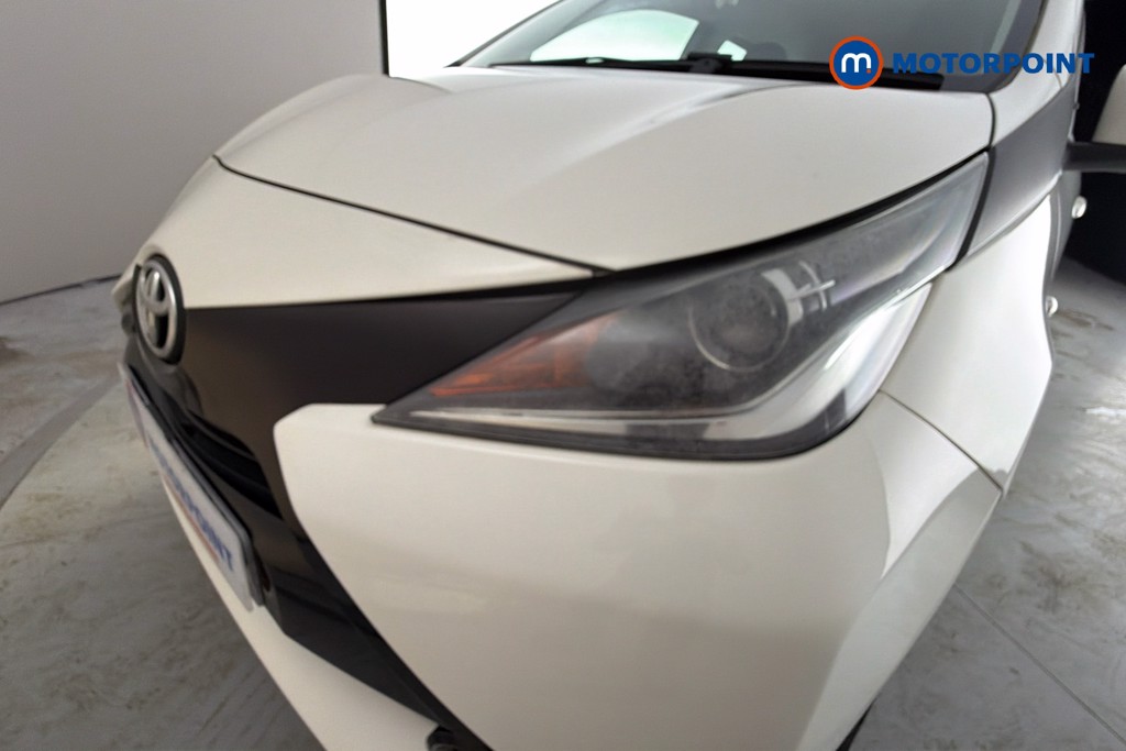 Toyota Aygo X-Play Manual Petrol Hatchback - Stock Number (1636610) - 44th supplementary image