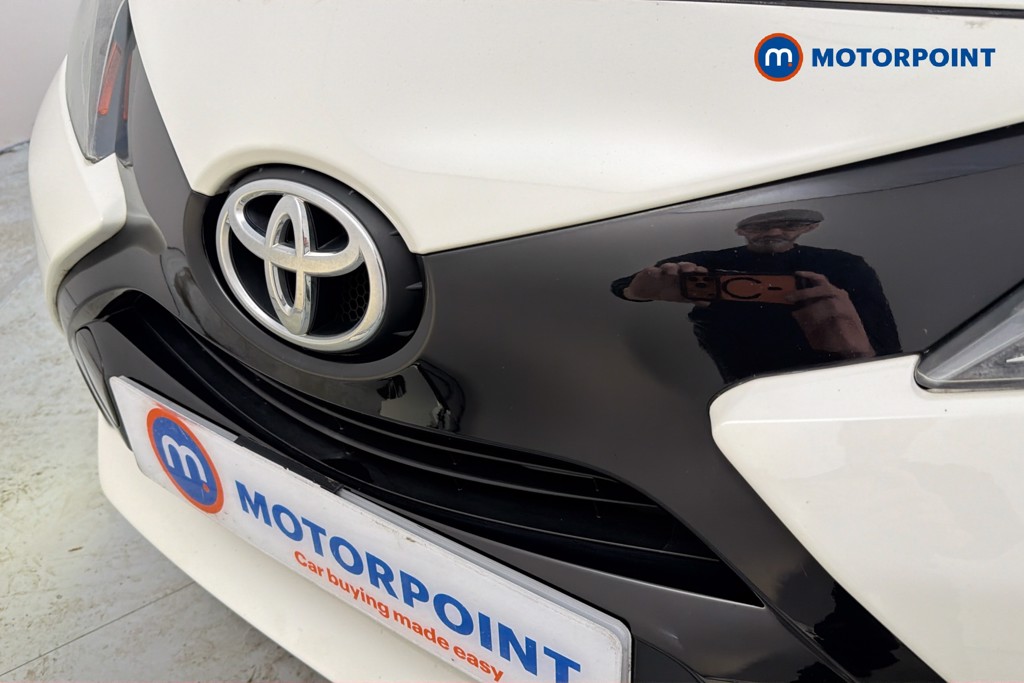 Toyota Aygo X-Play Manual Petrol Hatchback - Stock Number (1636610) - 45th supplementary image