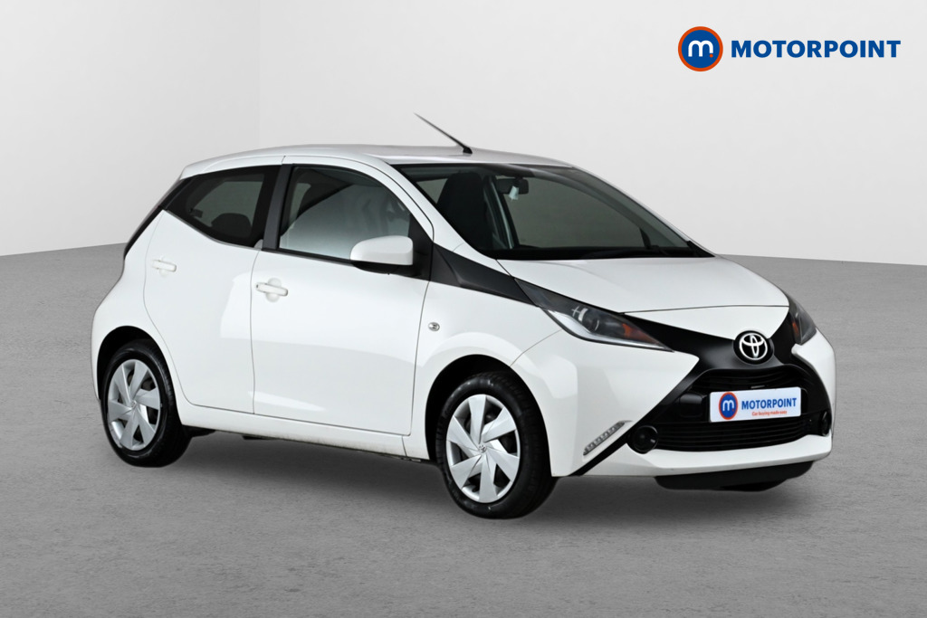 Toyota Aygo X-Play Manual Petrol Hatchback - Stock Number (1636610) - Drivers side front corner