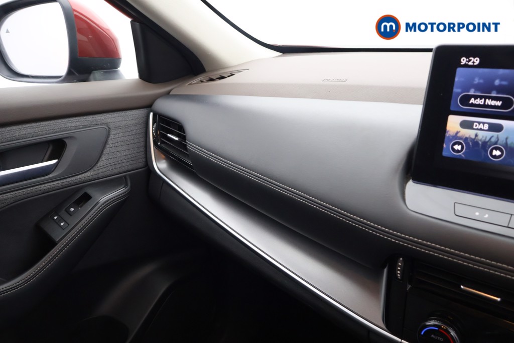 Nissan X-Trail N-Connecta Automatic Petrol-Electric Hybrid SUV - Stock Number (1637547) - 9th supplementary image