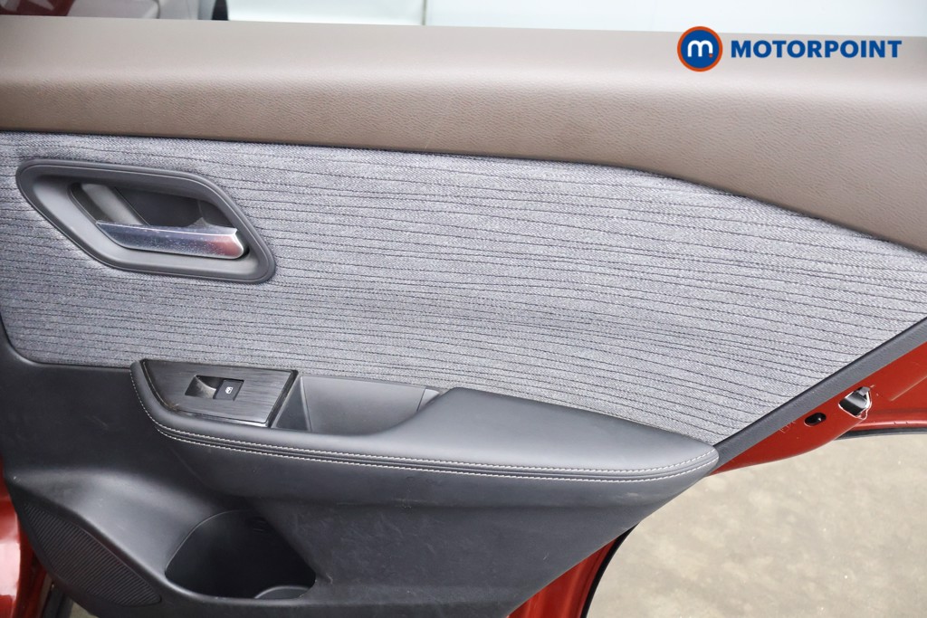 Nissan X-Trail N-Connecta Automatic Petrol-Electric Hybrid SUV - Stock Number (1637547) - 16th supplementary image