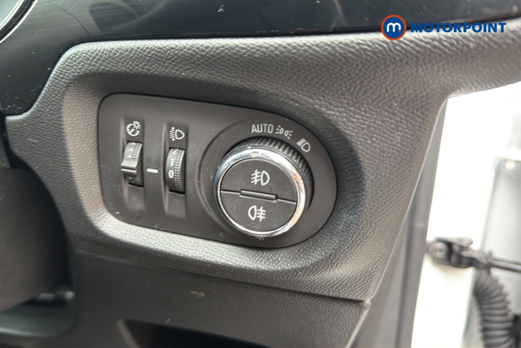 Vauxhall Corsa GS Manual Petrol Hatchback - Stock Number (1638022) - 11th supplementary image