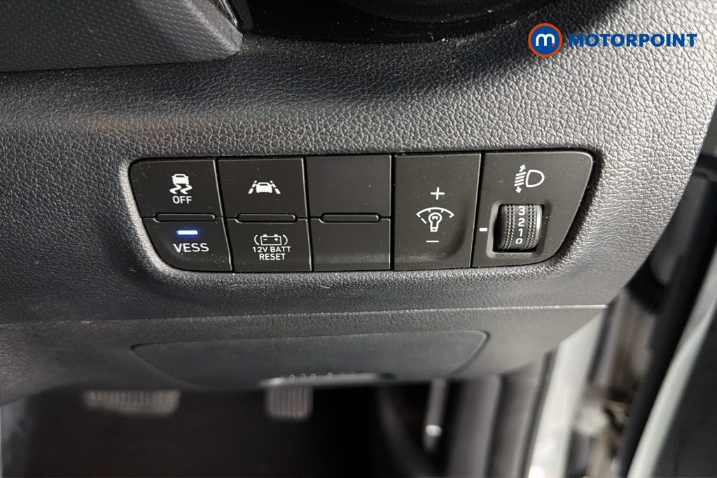 Hyundai Kona Premium Automatic Petrol-Electric Hybrid SUV - Stock Number (1639681) - 18th supplementary image
