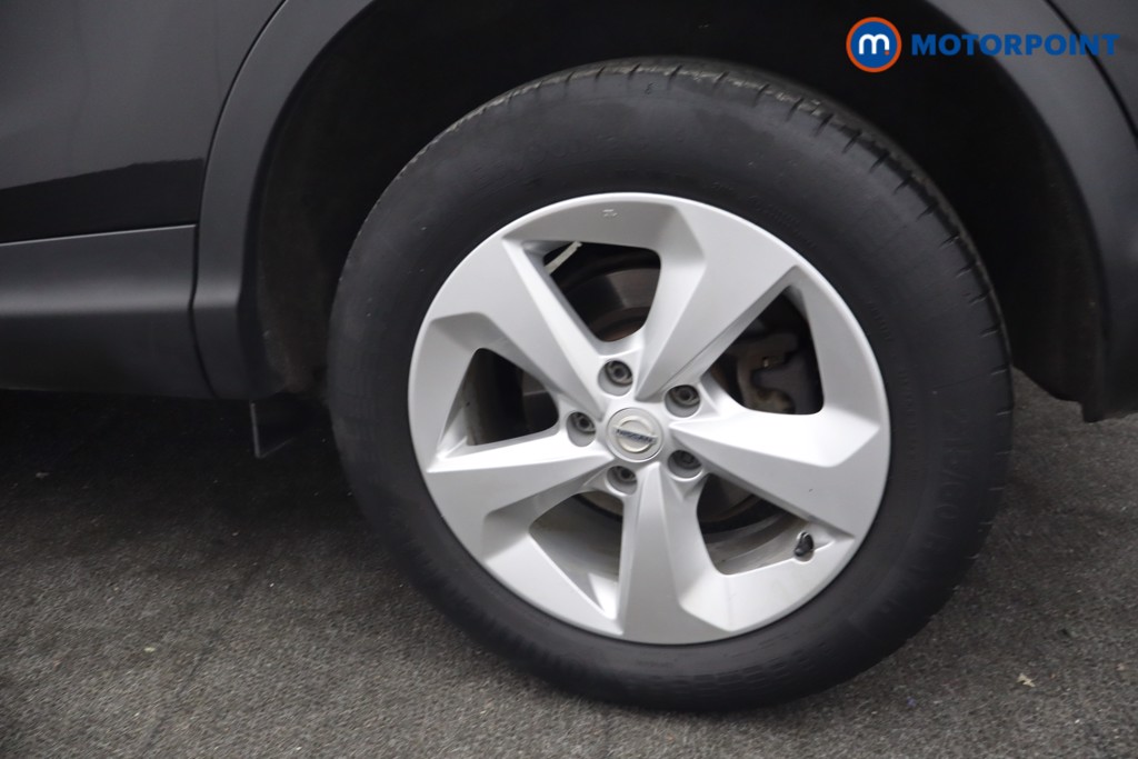 Nissan Qashqai Acenta Premium Manual Petrol SUV - Stock Number (1639688) - 30th supplementary image