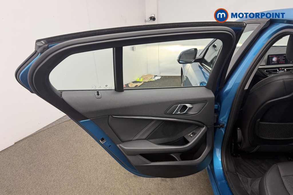 BMW 1 Series Sport Manual Diesel Hatchback - Stock Number (1640108) - 6th supplementary image