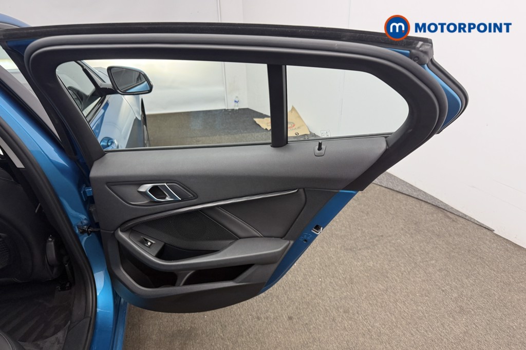 BMW 1 Series Sport Manual Diesel Hatchback - Stock Number (1640108) - 13th supplementary image