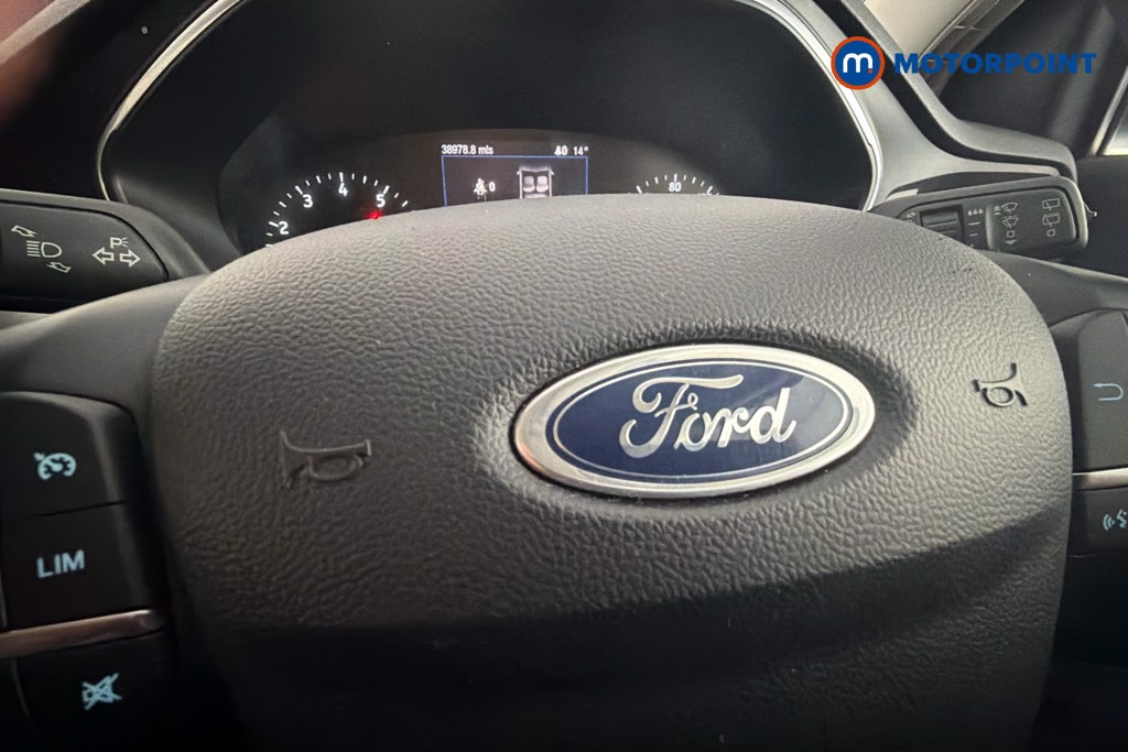Ford Focus Titanium Manual Petrol Hatchback - Stock Number (1640470) - 5th supplementary image
