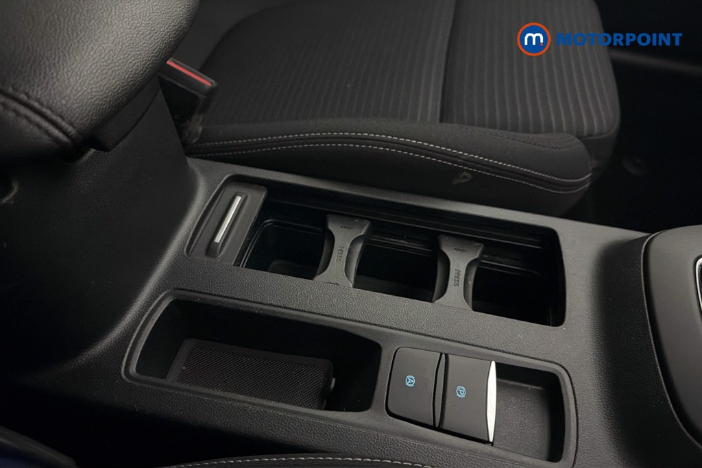 Ford Focus Titanium Manual Petrol Hatchback - Stock Number (1640470) - 16th supplementary image