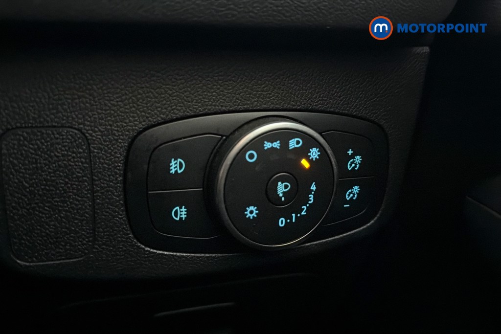 Ford Focus Titanium Manual Petrol Hatchback - Stock Number (1640470) - 18th supplementary image