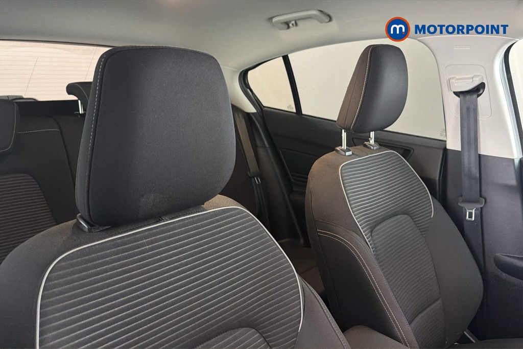 Ford Focus Titanium Manual Petrol Hatchback - Stock Number (1640470) - 23rd supplementary image