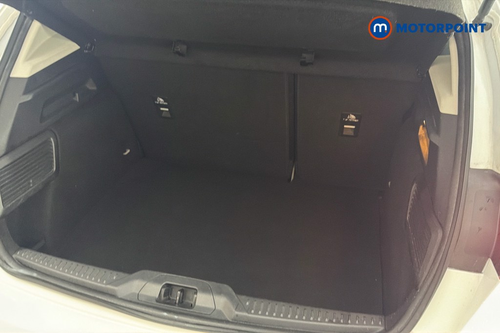 Ford Focus Titanium Manual Petrol Hatchback - Stock Number (1640470) - 33rd supplementary image