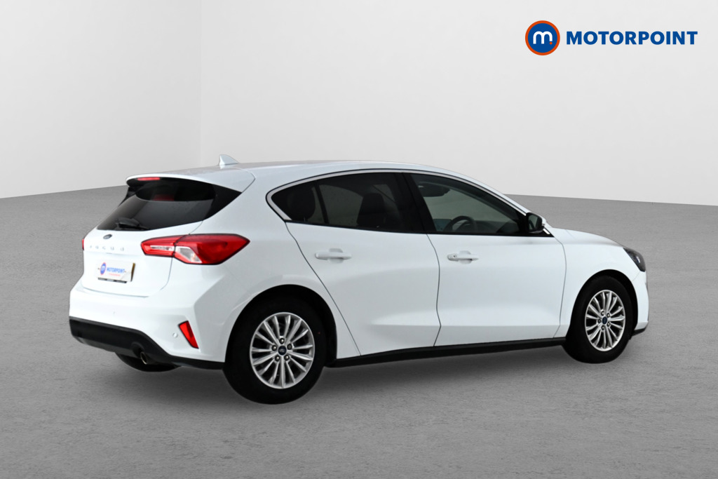 Ford Focus Titanium Manual Petrol Hatchback - Stock Number (1640470) - Drivers side rear corner