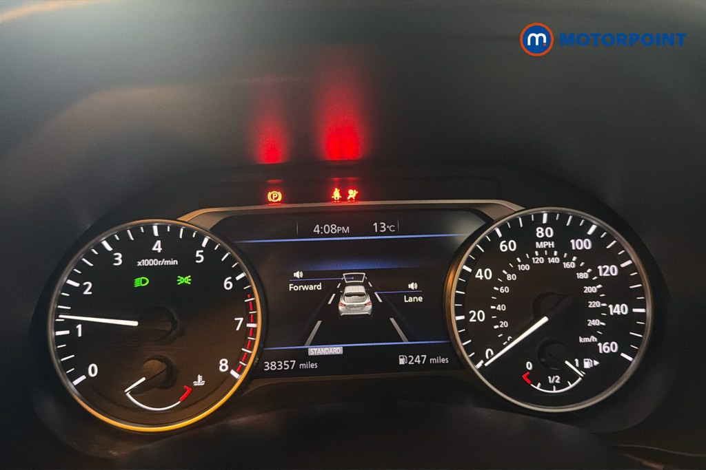 Nissan Juke N-Connecta Manual Petrol SUV - Stock Number (1642359) - 8th supplementary image