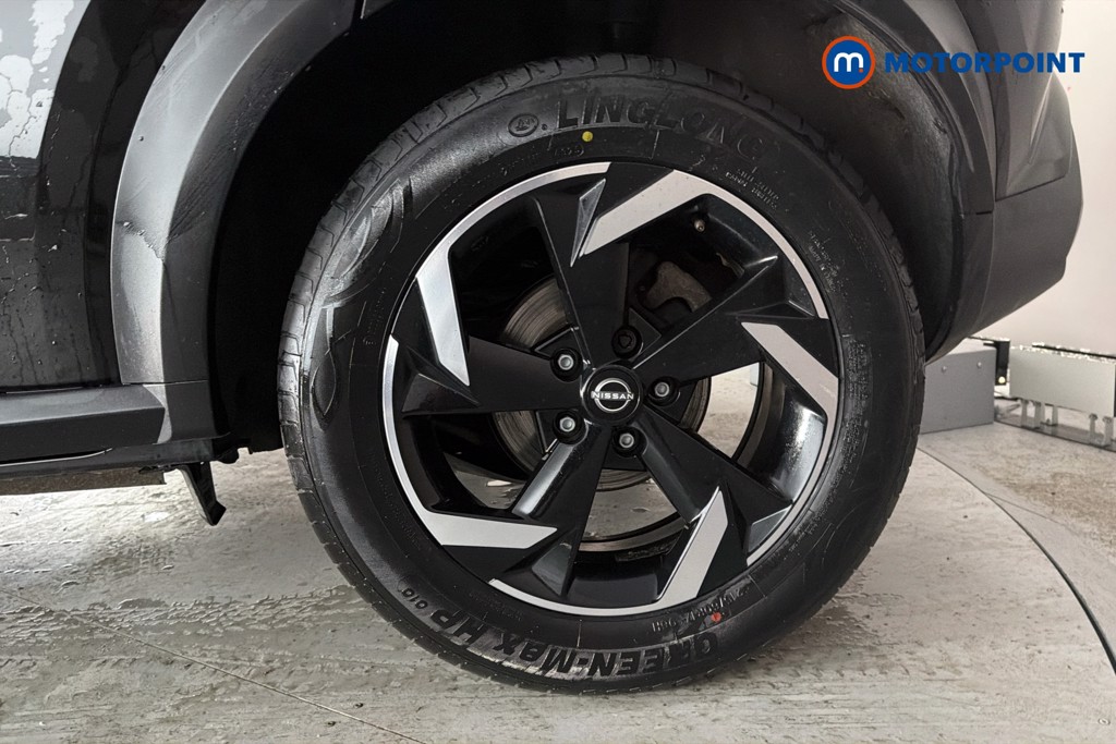 Nissan Juke N-Connecta Manual Petrol SUV - Stock Number (1642359) - 48th supplementary image