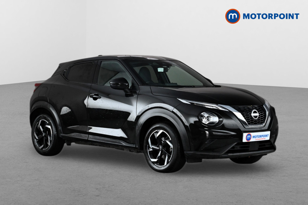 Nissan Juke N-Connecta Manual Petrol SUV - Stock Number (1642359) - Drivers side front corner