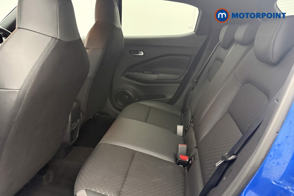 Nissan Juke N-Connecta Manual Petrol SUV - Stock Number (1642396) - 5th supplementary image
