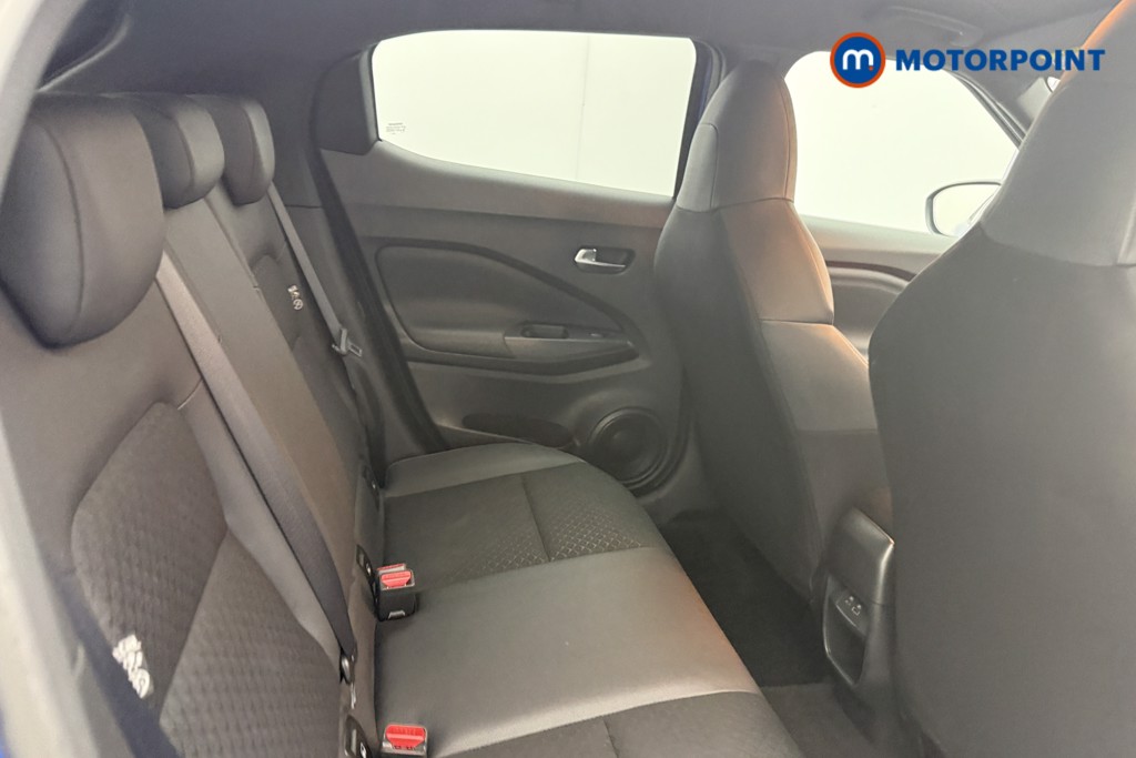 Nissan Juke N-Connecta Manual Petrol SUV - Stock Number (1642396) - 12th supplementary image