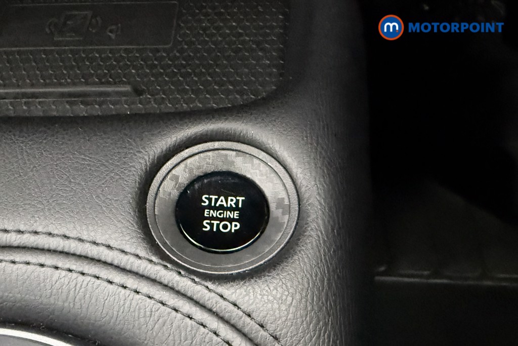 Nissan Juke N-Connecta Manual Petrol SUV - Stock Number (1642396) - 35th supplementary image