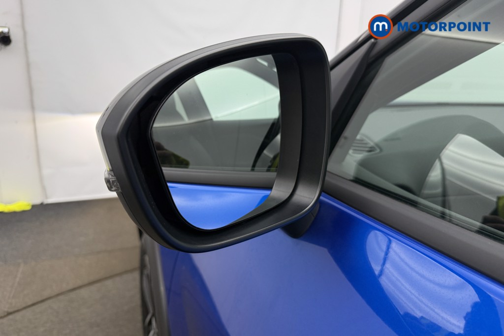 Nissan Juke N-Connecta Manual Petrol SUV - Stock Number (1642396) - 44th supplementary image