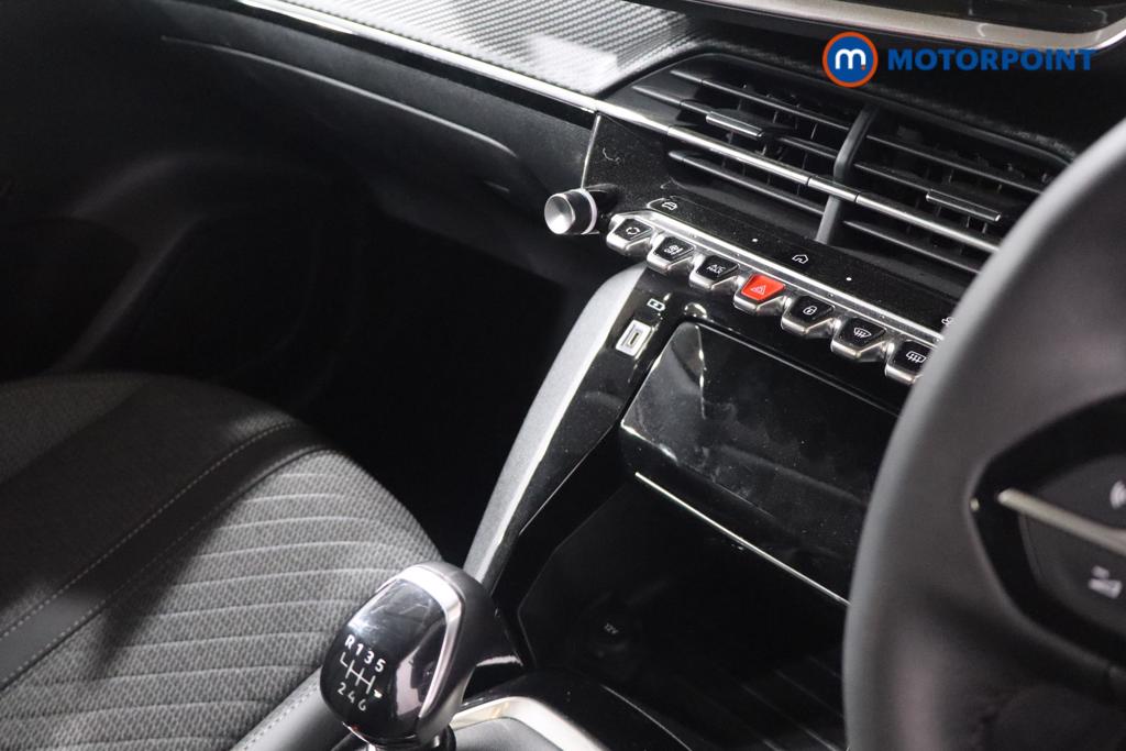 Peugeot 208 Allure Manual Petrol Hatchback - Stock Number (1642493) - 7th supplementary image