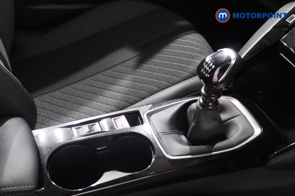 Peugeot 208 Allure Manual Petrol Hatchback - Stock Number (1642493) - 8th supplementary image