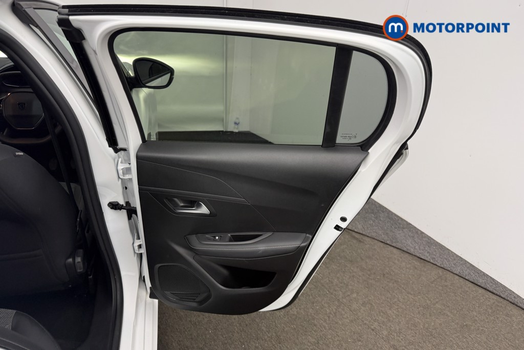 Peugeot 208 Allure Manual Petrol Hatchback - Stock Number (1642498) - 13th supplementary image