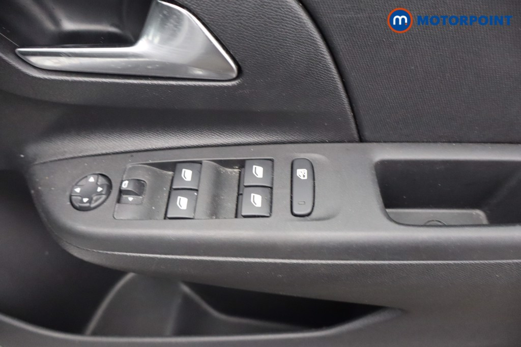 Vauxhall Corsa Design Manual Petrol Hatchback - Stock Number (1644352) - 9th supplementary image