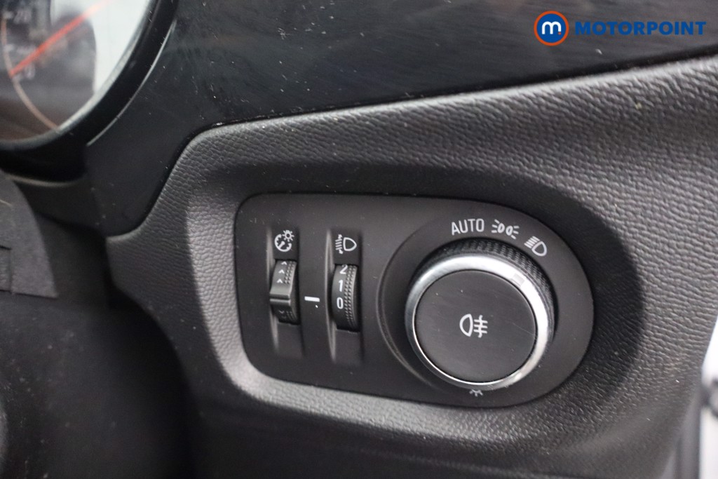 Vauxhall Corsa Design Manual Petrol Hatchback - Stock Number (1644352) - 11th supplementary image
