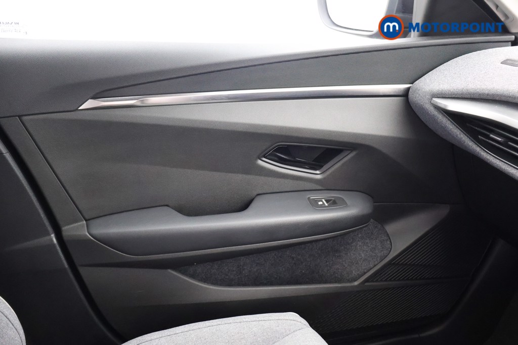 Renault Megane E-Tech Equilibre Automatic Electric Hatchback - Stock Number (1644527) - 9th supplementary image