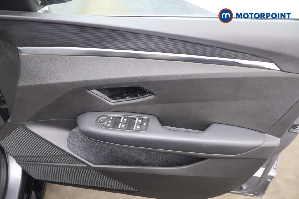 Renault Megane E-Tech Equilibre Automatic Electric Hatchback - Stock Number (1644527) - 10th supplementary image