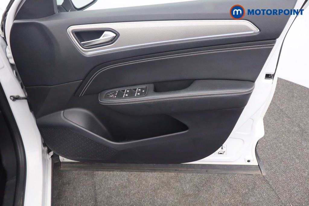 Renault Arkana Techno Automatic Petrol-Electric Hybrid SUV - Stock Number (1644538) - 9th supplementary image
