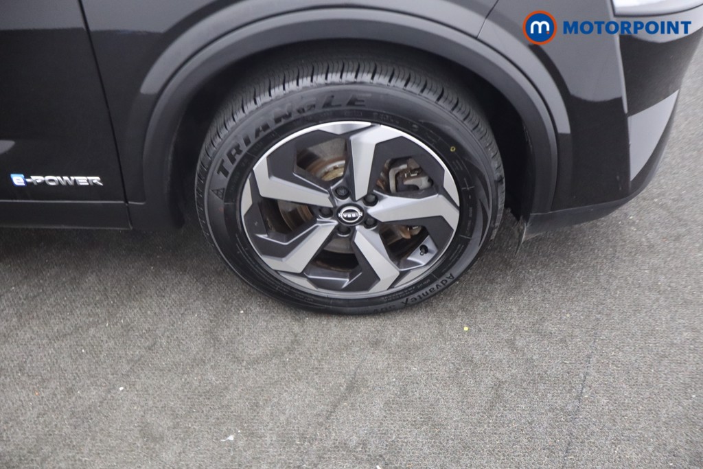 Nissan Qashqai N-Connecta Automatic Petrol-Electric Hybrid SUV - Stock Number (1644555) - 20th supplementary image