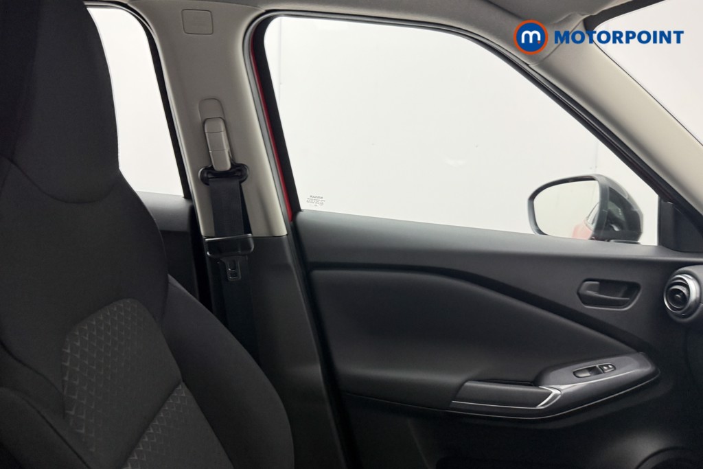 Nissan Juke Visia Manual Petrol SUV - Stock Number (1644597) - 33rd supplementary image