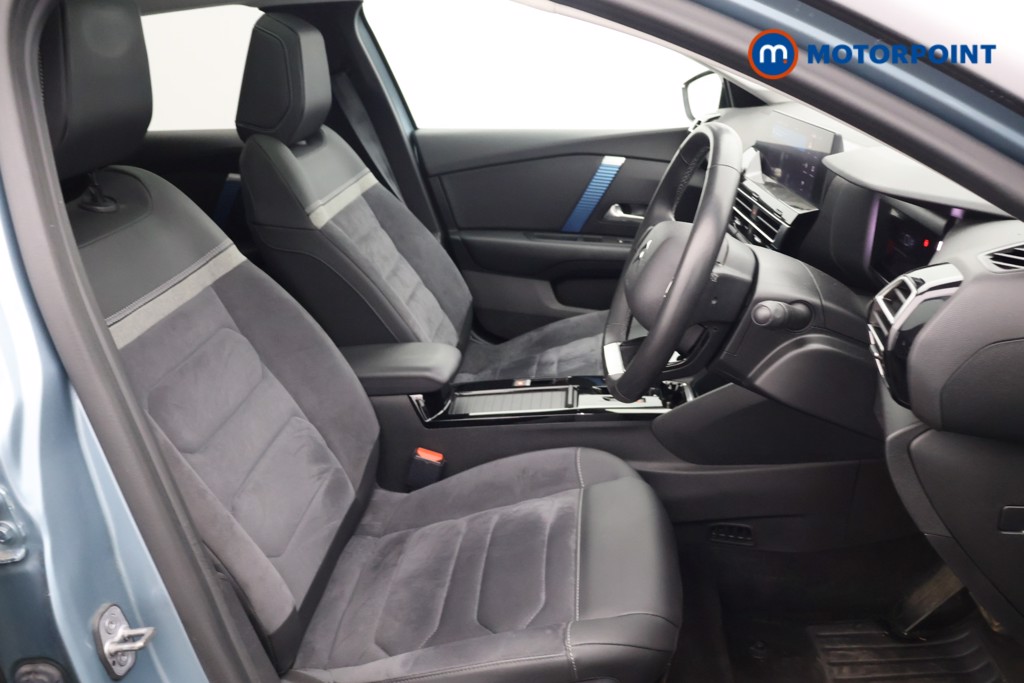 Citroen C4 Shine Plus Automatic Electric Hatchback - Stock Number (1644683) - 13th supplementary image