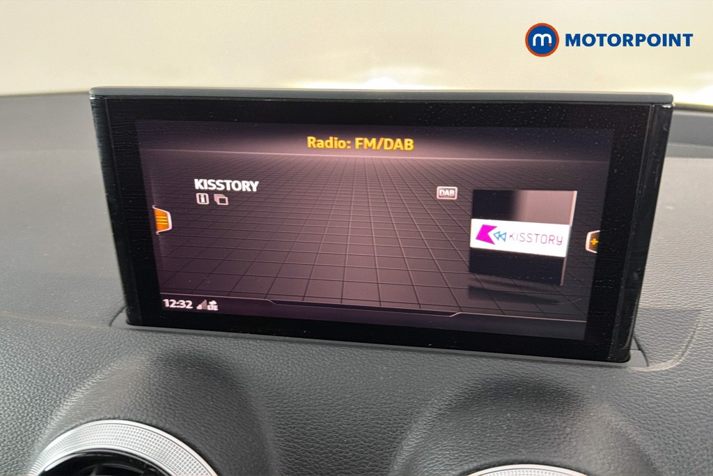 Audi Q2 Black Edition Manual Petrol SUV - Stock Number (1645496) - 9th supplementary image