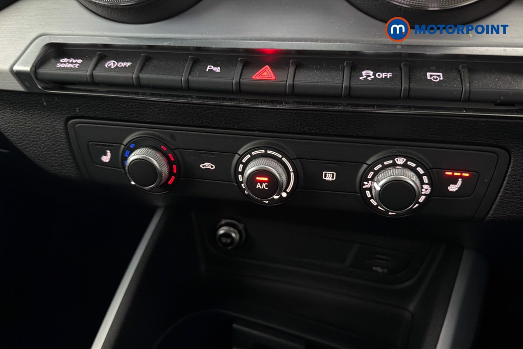 Audi Q2 Black Edition Manual Petrol SUV - Stock Number (1645496) - 12th supplementary image