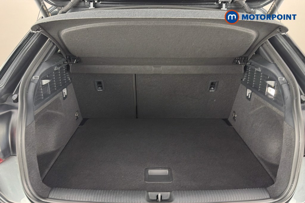 Audi Q2 Black Edition Manual Petrol SUV - Stock Number (1645496) - 33rd supplementary image
