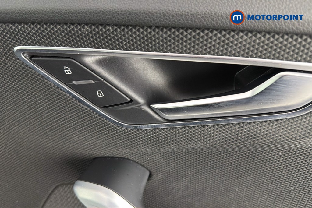 Audi Q2 Black Edition Manual Petrol SUV - Stock Number (1645496) - 42nd supplementary image