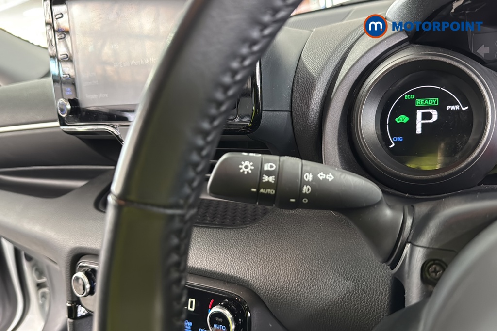 Toyota Yaris Design Automatic Petrol-Electric Hybrid Hatchback - Stock Number (1645678) - 11th supplementary image