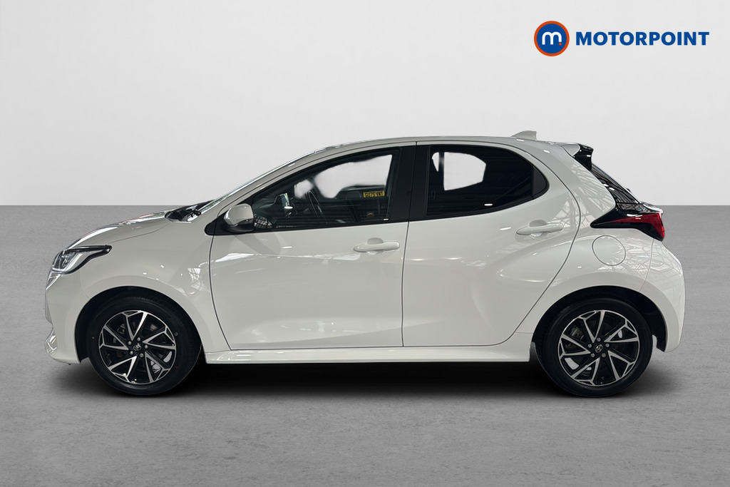 Toyota Yaris Design Automatic Petrol-Electric Hybrid Hatchback - Stock Number (1645678) - Drivers side