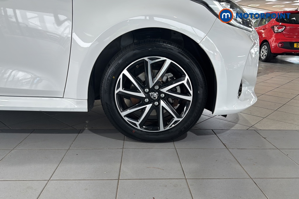 Toyota Yaris Design Automatic Petrol-Electric Hybrid Hatchback - Stock Number (1645678) - 47th supplementary image
