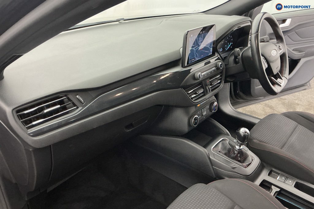Ford Focus St-Line Manual Petrol Hatchback - Stock Number (1645763) - 9th supplementary image