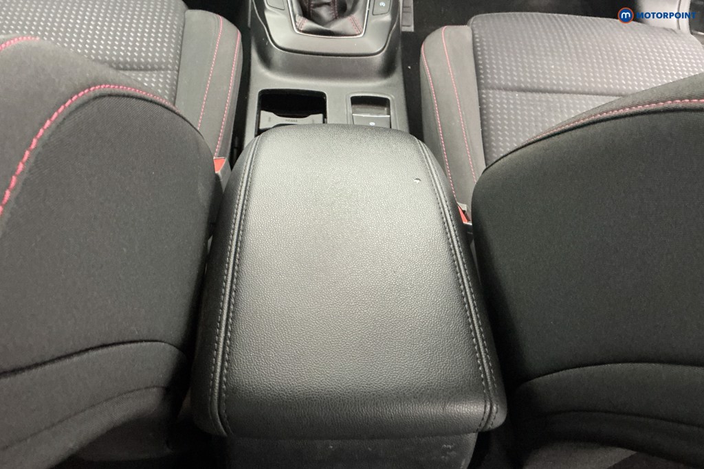 Ford Focus St-Line Manual Petrol Hatchback - Stock Number (1645763) - 11th supplementary image