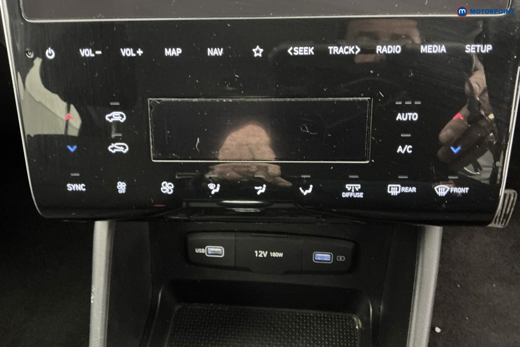 Hyundai Tucson Se Connect Manual Petrol SUV - Stock Number (1645802) - 17th supplementary image