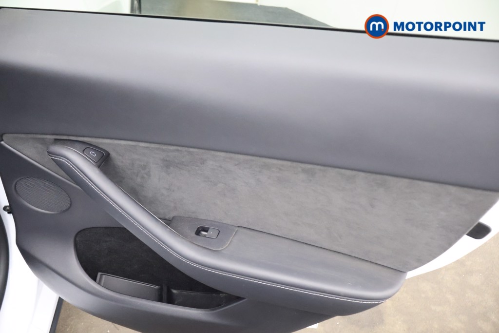 Tesla Model Y Rwd 5Dr Auto Automatic Electric SUV - Stock Number (1645870) - 14th supplementary image