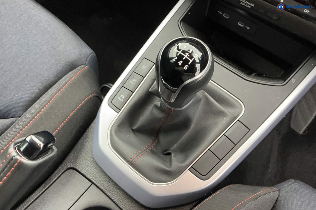 Seat Arona FR Manual Petrol SUV - Stock Number (1645963) - 15th supplementary image