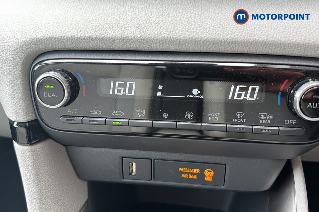 Toyota Yaris Excel Automatic Petrol-Electric Hybrid Hatchback - Stock Number (1646555) - 12th supplementary image