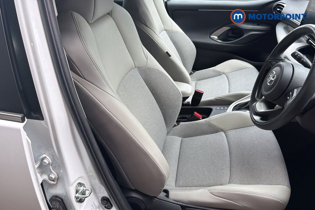 Toyota Yaris Excel Automatic Petrol-Electric Hybrid Hatchback - Stock Number (1646555) - 22nd supplementary image